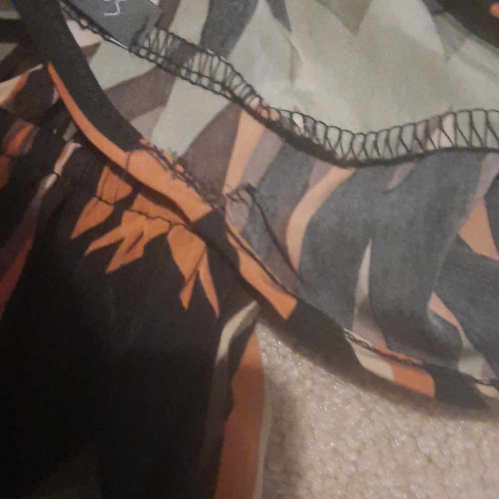 Dress‎ - Picture 7 of 7